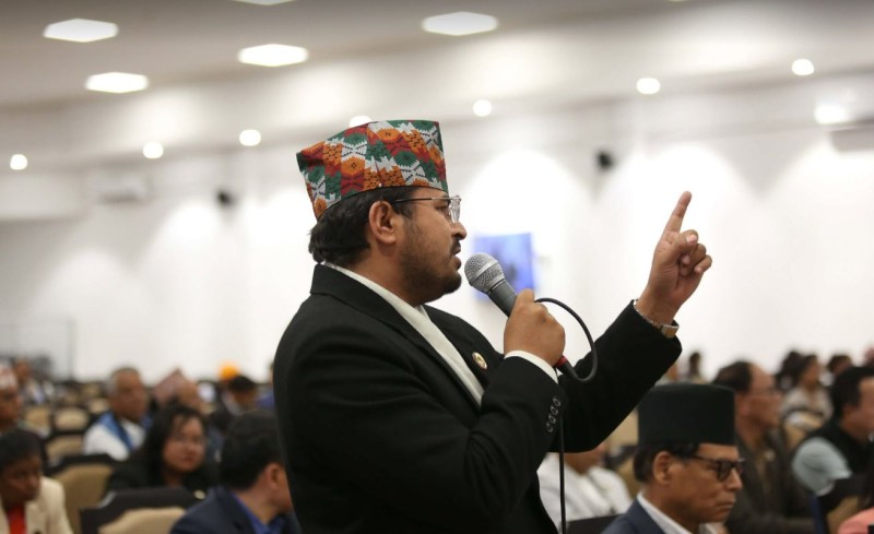 अर्थमन्त्री वाग्लेको काम हालसम्मकै नौलो, ज्ञानेन्द्रले उनैलाई उठाए चोर औंलो