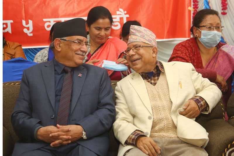 प्रचण्डसँग घाँटी जोड्ने रसायन हाल्न माधव नेपालले क-कसलाई खटाए ?