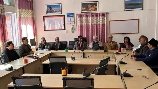 कांग्रेस-एमालेका कारण मधेशकेन्द्रित दल किन भए एकै ठाउँ ?
