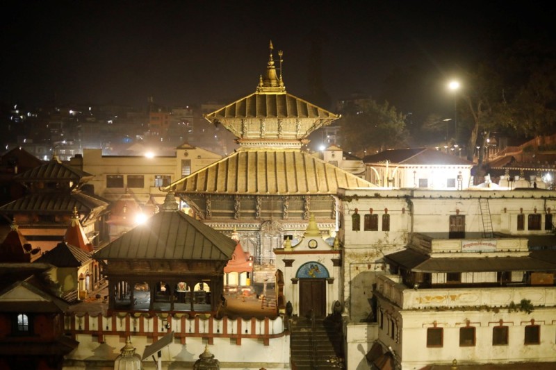 महाशिवरात्रीको बढ्यो चटारो, पशुपतिनाथ मन्दिर परिसर चिटिक्क पार्ने काम सुरू