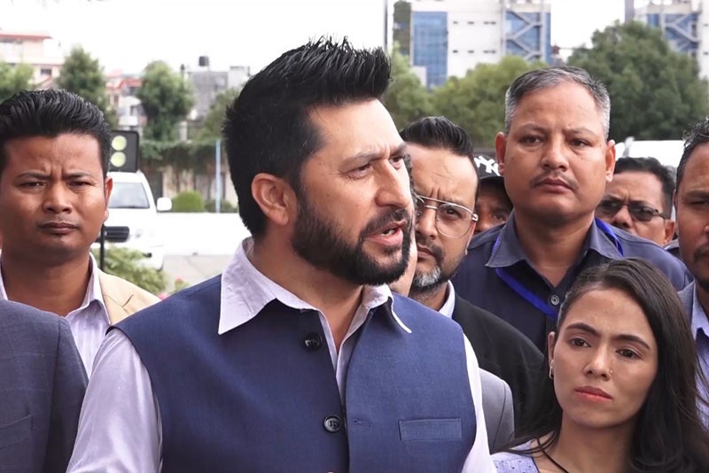 रवि लामिछानेलाई थप सात दिन हिरासतमा राख्न अदालतले दियो अनुमति
