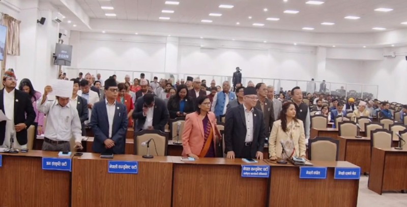 प्रधानमन्त्रीको बोलीले बिच्किएका विपक्षीलाई अर्थमन्त्रीको मसला, सभामुख परे थला
