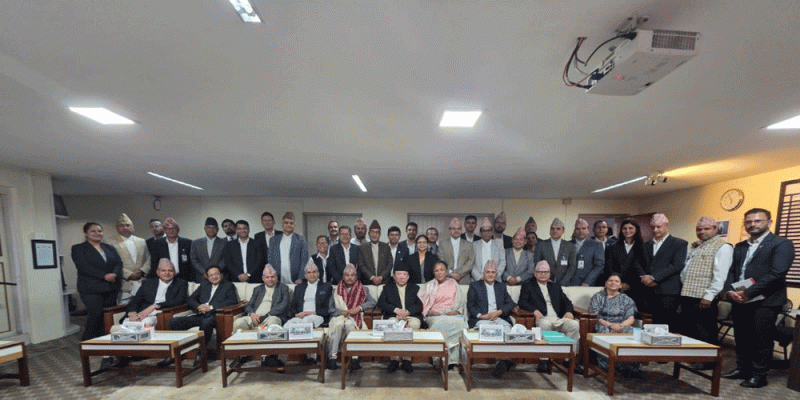 न्यायाधीश बन्नै नपाई घर गएका सर्वोच्चका मुख्य रजिष्ट्रार ढकालको भब्य बिदाइ