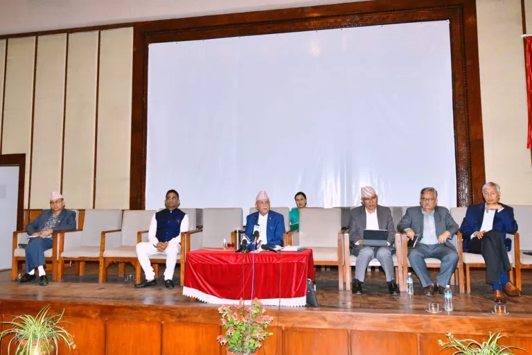 विपक्षमा मतदान गर्न एमालेको व्हीप