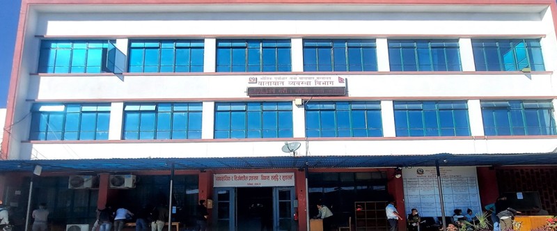 तपाईको ड्राईभिङ्ग लाईसेन्स सक्कली कि नक्कली ? १ लाख २ हजार लाईसेन्सको रेकर्ड भिडाईदै